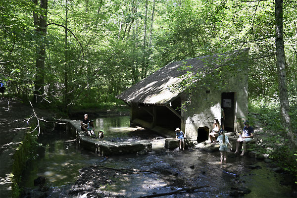 2606x043_GPX_lavoir_MaincourtSurYvette